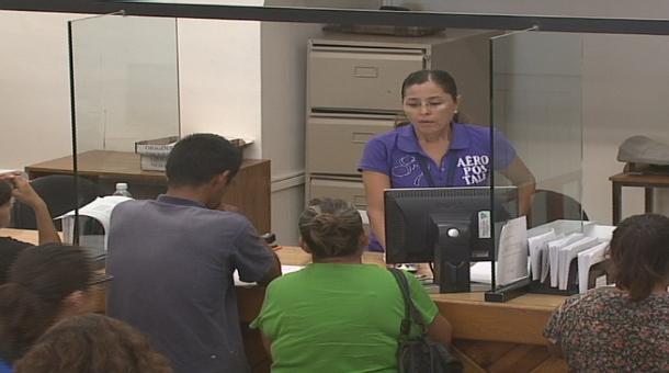 Comienza Cr�dito Educativo con embargo a morosos